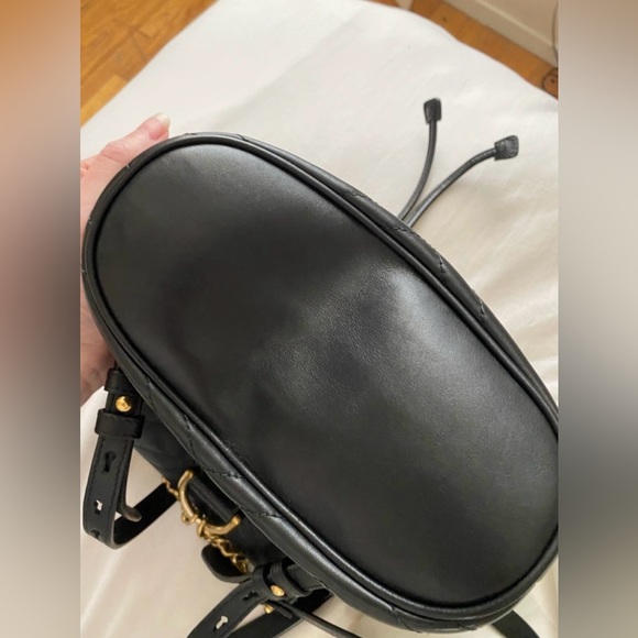 Gucci GG Marmont Drawstring Backpack Matelasse Leather (black) - Picture 6 of 7